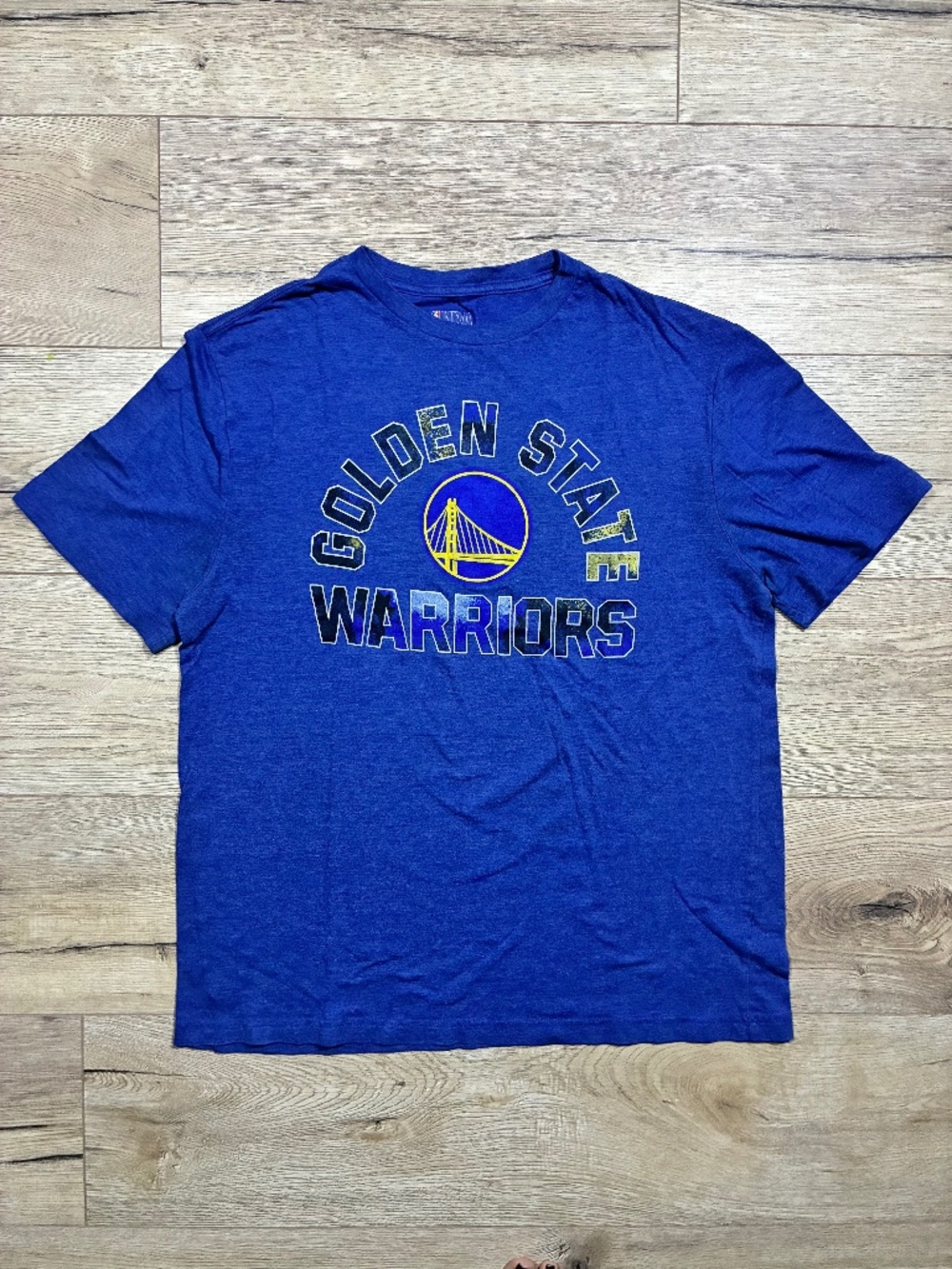 16 NBA Golden State Warriors Distressed Graphic T-Shirt Men’s Large